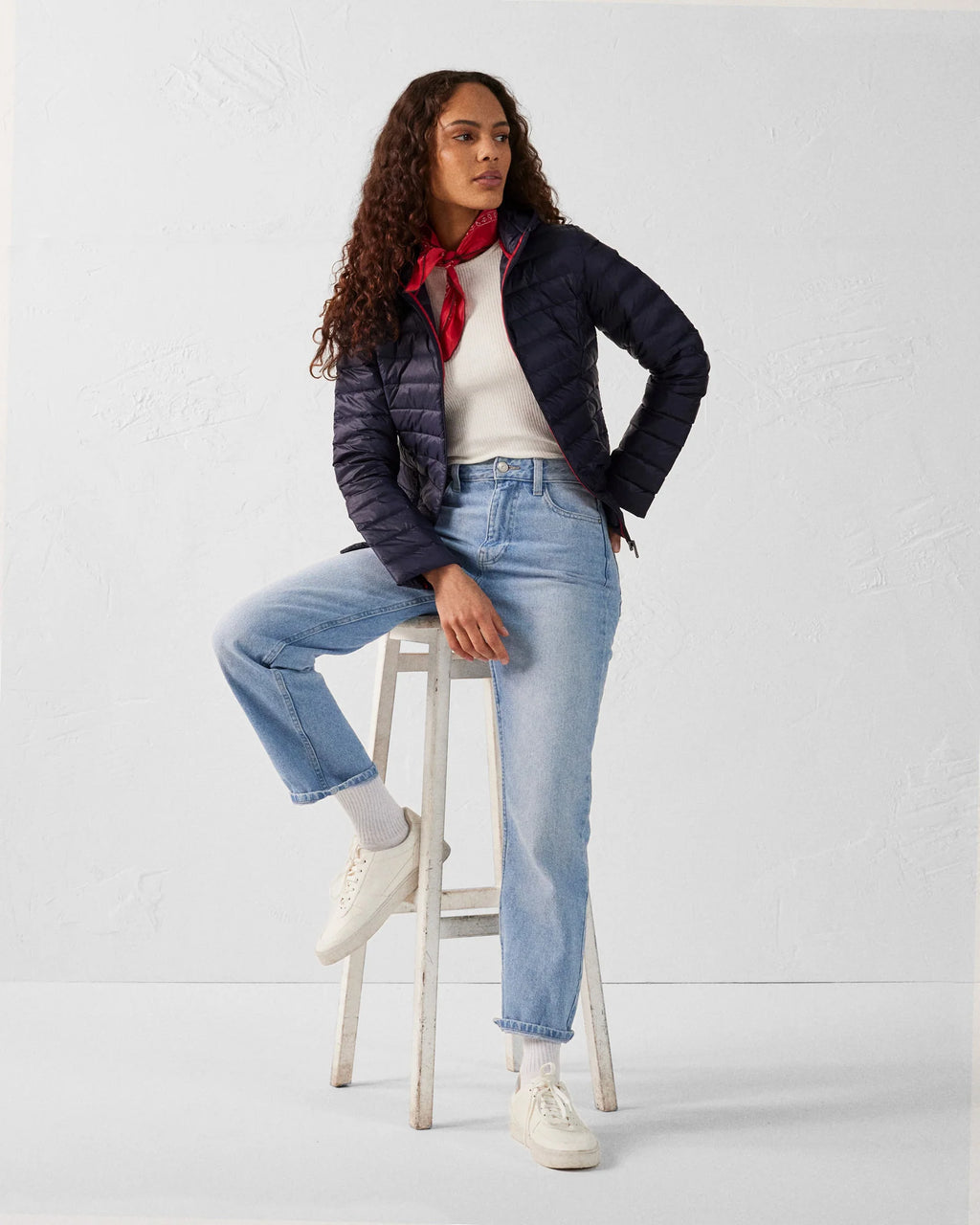 Doudoune légère à capuche Noir Cloe