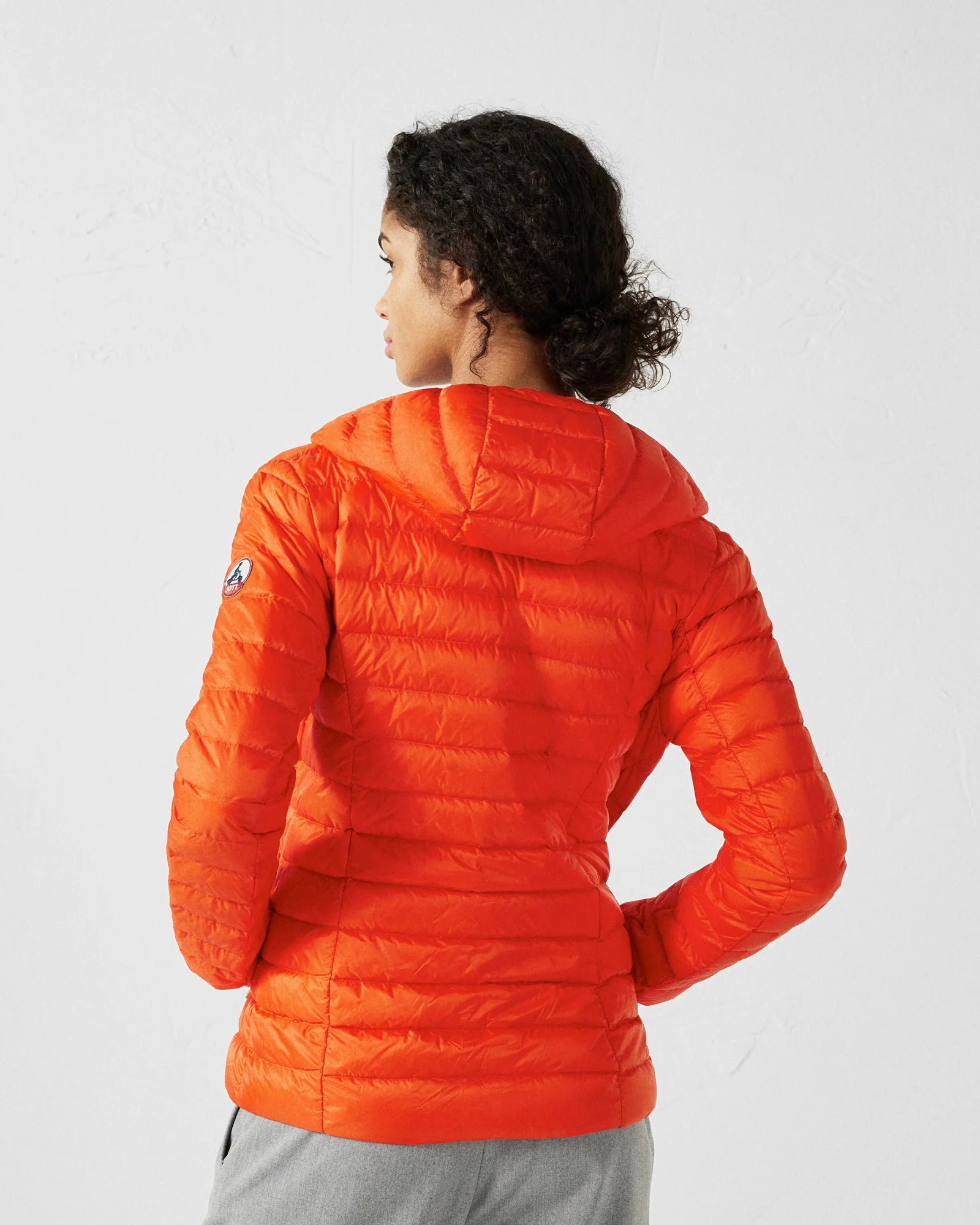 Doudoune légère à capuche Noir Cloe